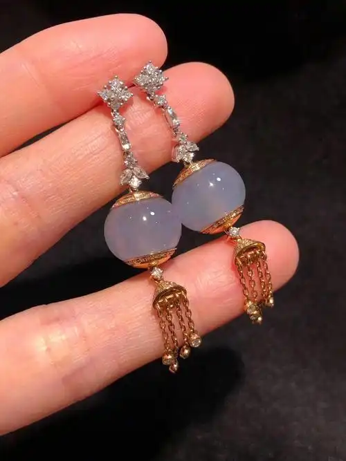 18k金镶嵌淡紫翡翠圆珠耳坠