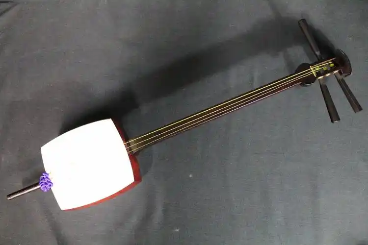 12hex09441 小三味线 三味线 津軽 细棹 中棹 红木 紫檀 绫杉胴 和楽