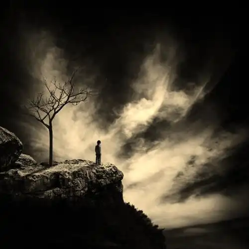 男人生病孤独无助的句子(生病孤独无助的说说心情)_齐天文学网