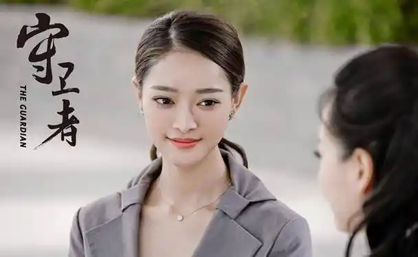 和赵丽颖曾是同档选秀冠军,为戏增肥后患病,现成李柄熹新剧女主_何琢