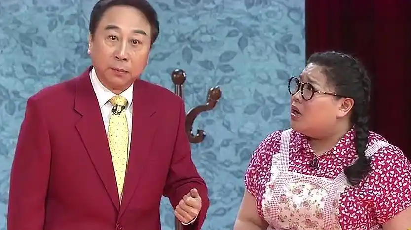 2014央视春晚:冯巩小品《我就这么个人》讽刺歪风邪气,笑趴了