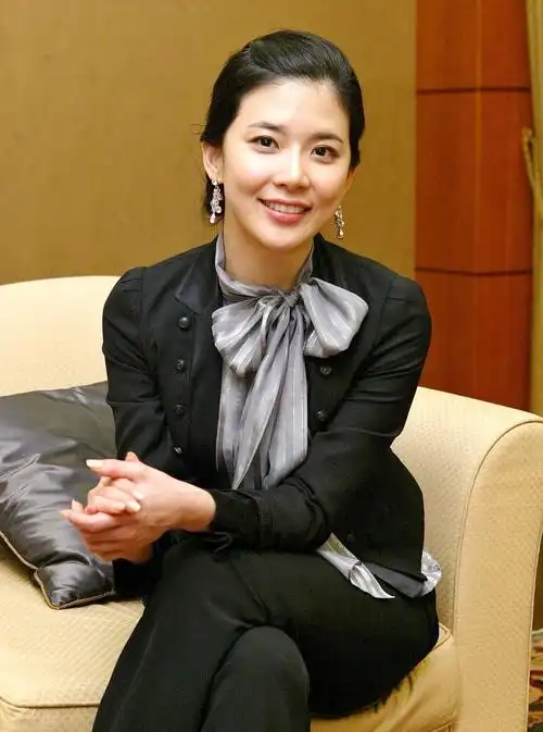 李宝英(韩国女演员)_石塘网