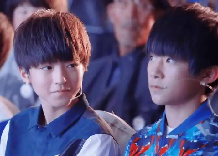 虽说tfboys这团队组合已逐渐分化,三个人的都开始有了各自的行程和