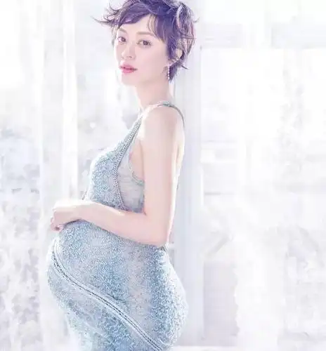 肚子里等待出生的时间总是漫长又幸福的,于是有很多妈妈会选择在怀孕