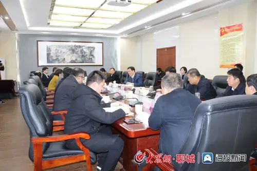 高唐县委书记张颖主持召开三十里铺镇乡村振兴示范项目建设座谈会