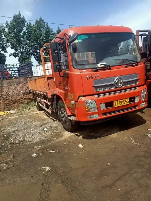 出售东风天锦国四六米八平板载货车