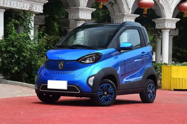 2人座汽油小汽车(两三万能买什么新车)插图