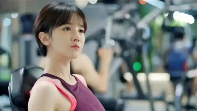 【陈小纭】肤白貌美,身材好又性感,你会去健身吗?