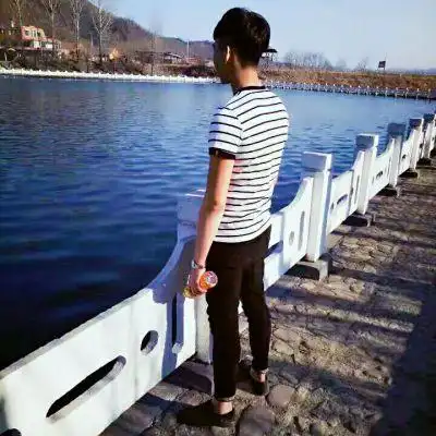 背影._qq男生头像_我要个性网