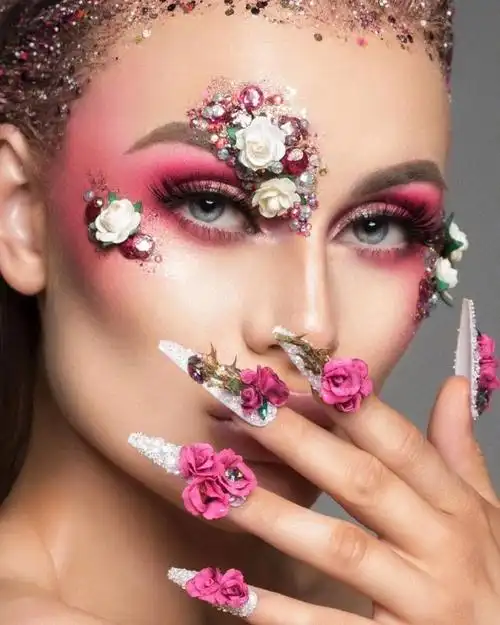 分享一组欧美艺术美甲