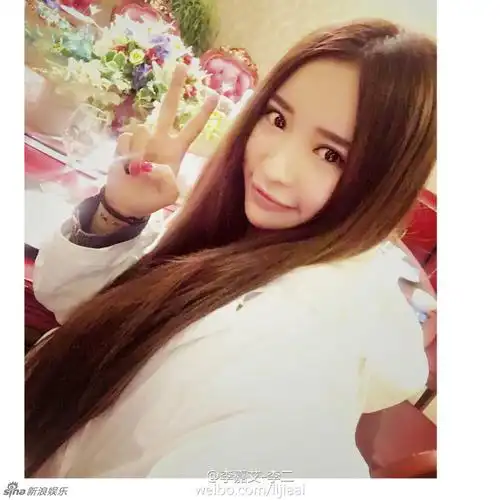 戏超多!乔任梁生前女友连发数文悼念亡人