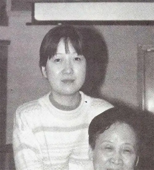 英达梁欢27载婚姻:算计终见善恶果,报应不爽引热议