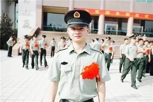 考上985211还去当兵我不想后悔一辈子