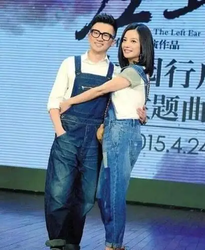 赵薇和苏有朋结婚了吗网传苏有朋的老婆是他的经纪人