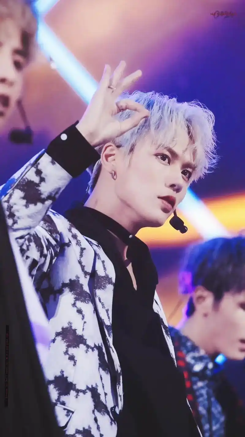 恭喜制霸少年林彦俊出道11566315661156641566天