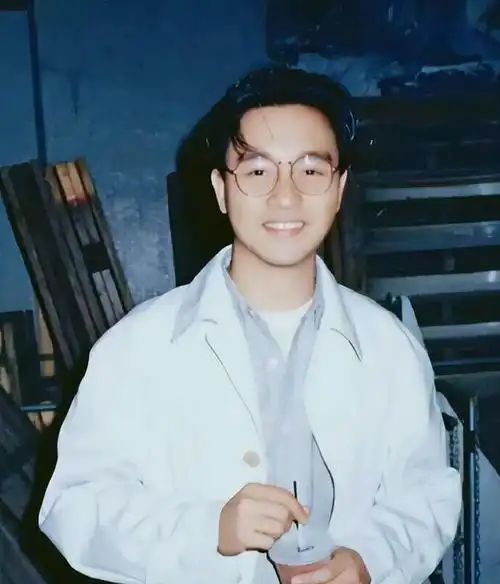 张国荣逝世前,曾给向太拨最后一通电话: 你信不信我没有抑郁症?