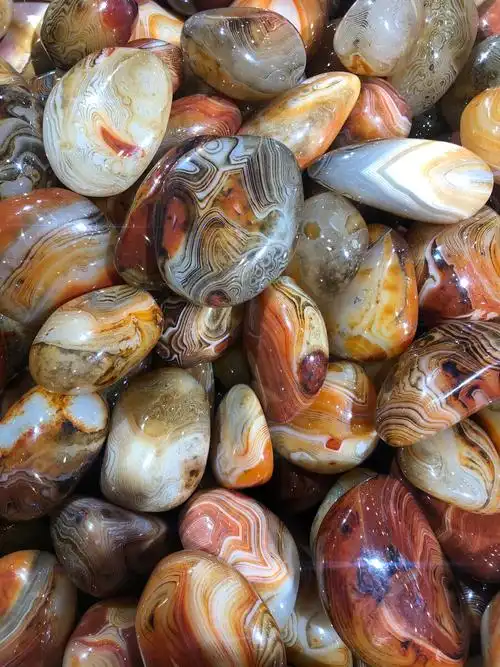 你是一颗漂亮石头