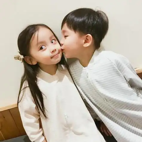 黑白萌娃情侣头像一对