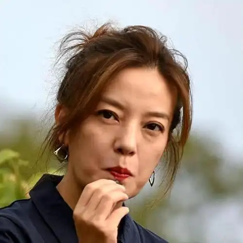 顶风作案野心勃勃的赵薇,罪行不止辱华亲日,现今皆是自作自受!