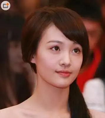 90后女孩郑爽清纯发型图片示范90后女孩发型打理