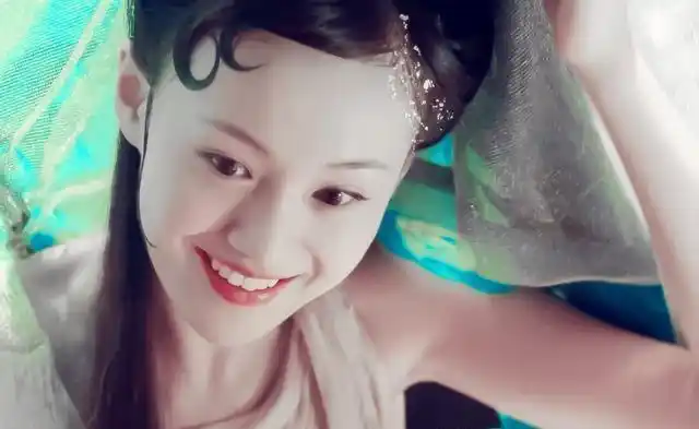 《画壁》是郑爽颜值与演技的巅峰,仙女本仙,提名金像奖最佳新人