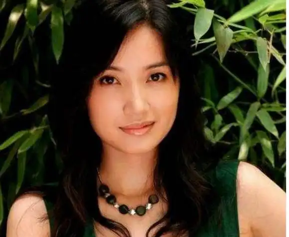 王乙竹,季然扮演者(演员王乙竹资料和照片)