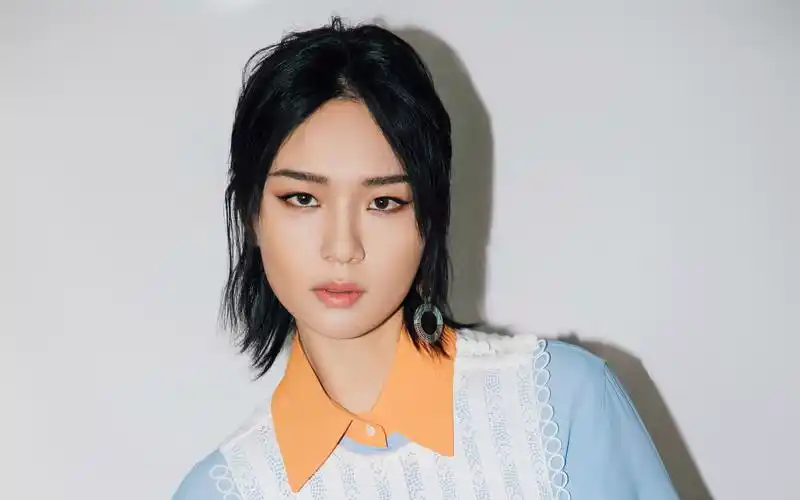 周笔畅时尚写真图片桌面壁纸,**明星,歌手,美女明星,周笔畅,演员,**女