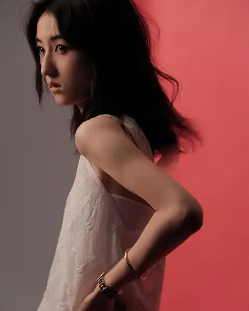 季春三月,生长的不止万物@张子枫98#张子枫v中文版开季#张子枫超话