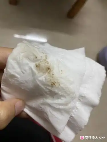 血值翻陪不好,孕酮低,然后就有这个褐色的东西