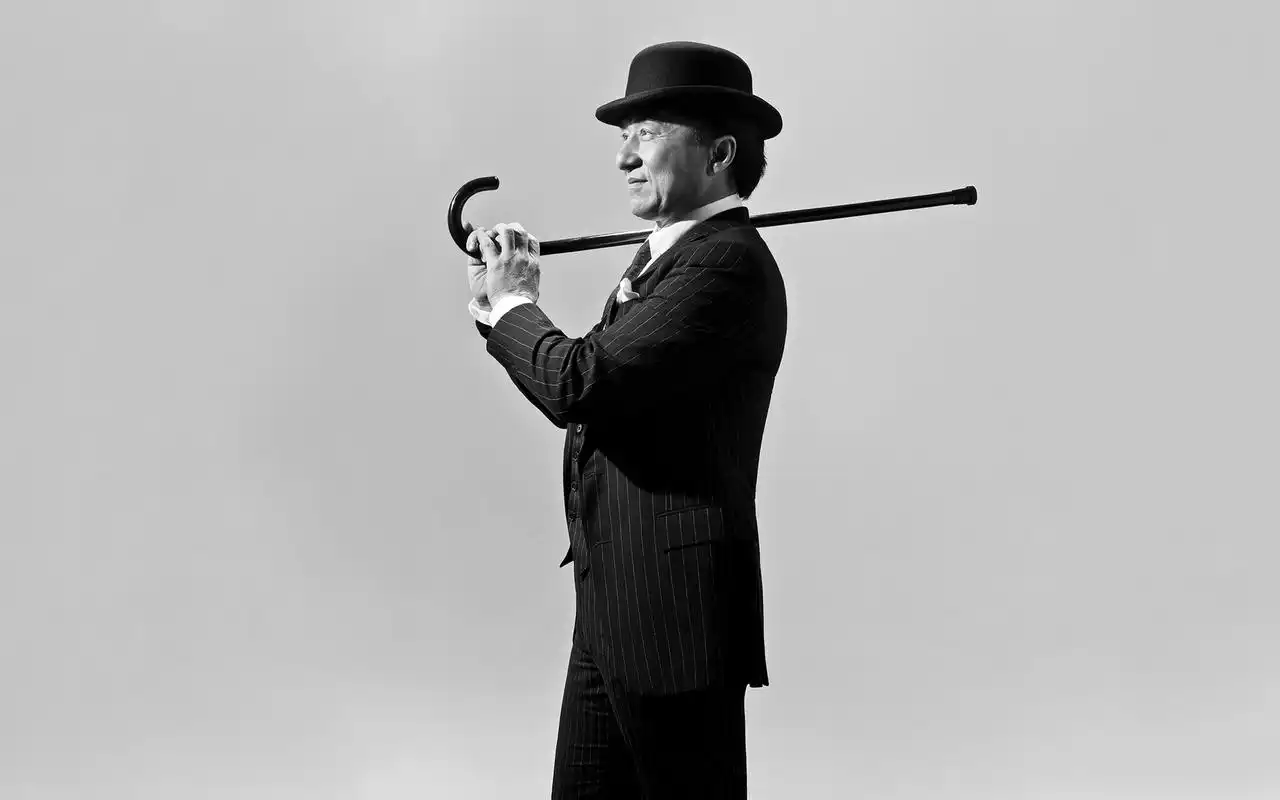 桌面壁纸 明星图片 > 正文   本文 功夫巨星成龙壁纸_影响人物成龙由