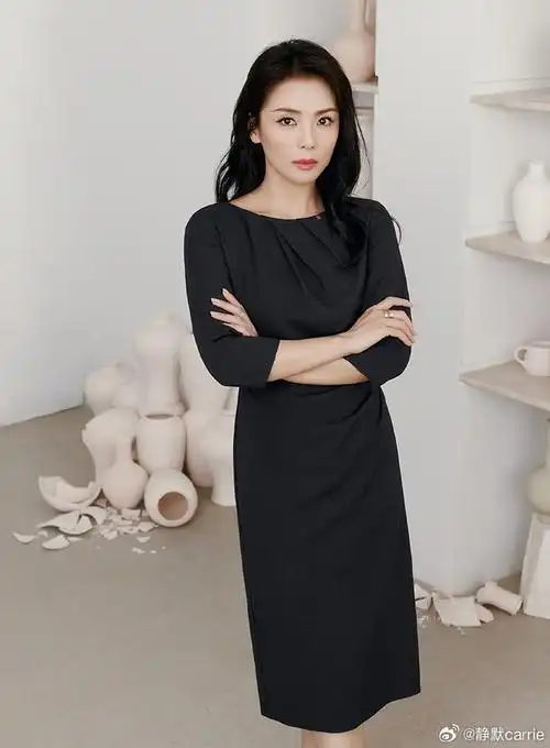 刘涛超话#yiner音儿品牌代言人刘涛#yiner 2024春季形象大片丨花与器