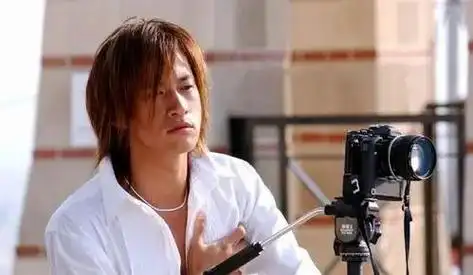 倒霉的何润东,演主角总是碰到大帅哥男配,活生生被比成古装丑男