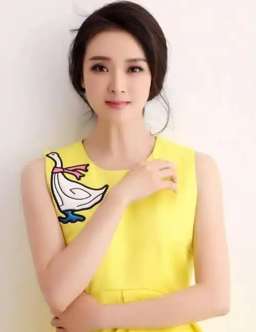 演员王艳,一碗白菜汤白捡一个老公,被婆婆宠上天