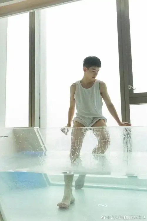 帅哥##颜值##小鲜肉##腹肌