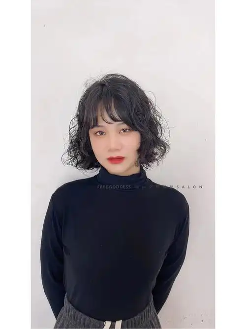 减龄短发蛋蛋卷 / 短发烫发