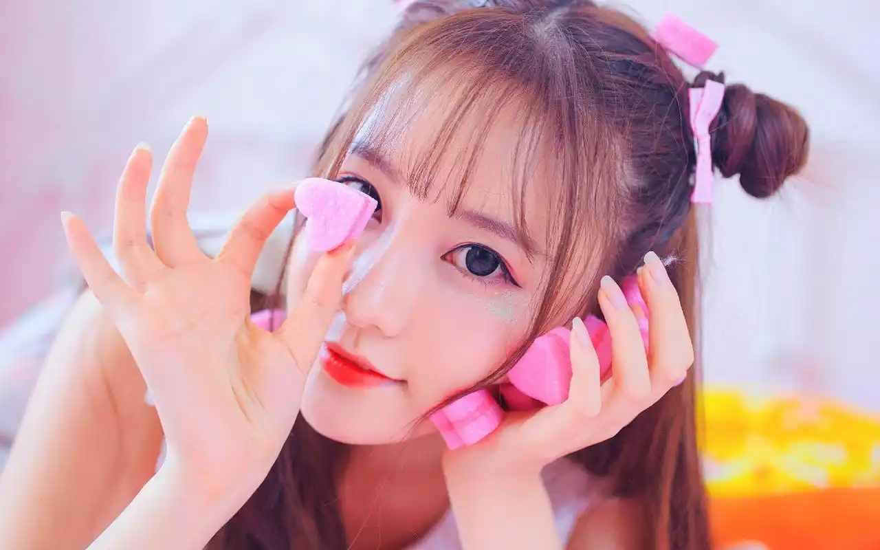 粉红少女甜美梦幻唯美写真图片桌面壁纸