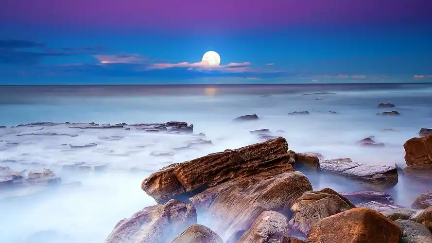 晚上,月亮,海,石 壁纸