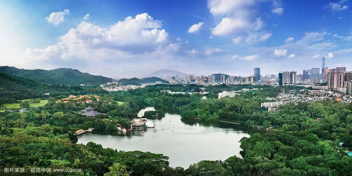 广东省广州麓湖公园建筑风光