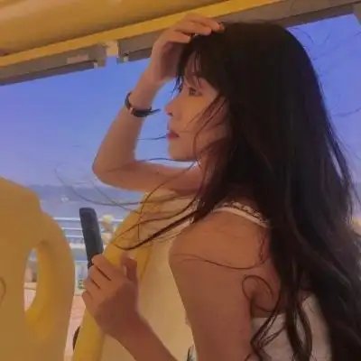 女生头像成熟优雅