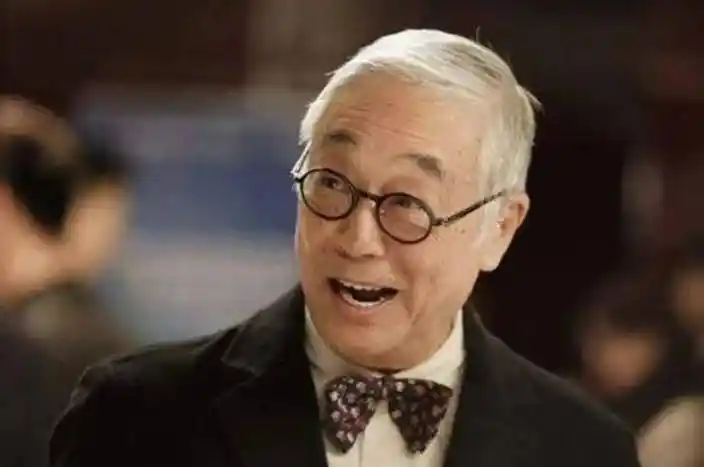 演员曾江去世,先后娶"姐妹花",靠两妹夫进娱乐圈,与谢贤不和