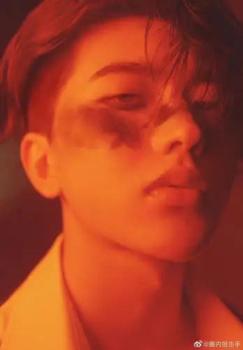 蔡徐坤新专辑《迷》上线一秒57万……|蔡徐坤|上线|新专辑_新浪新闻