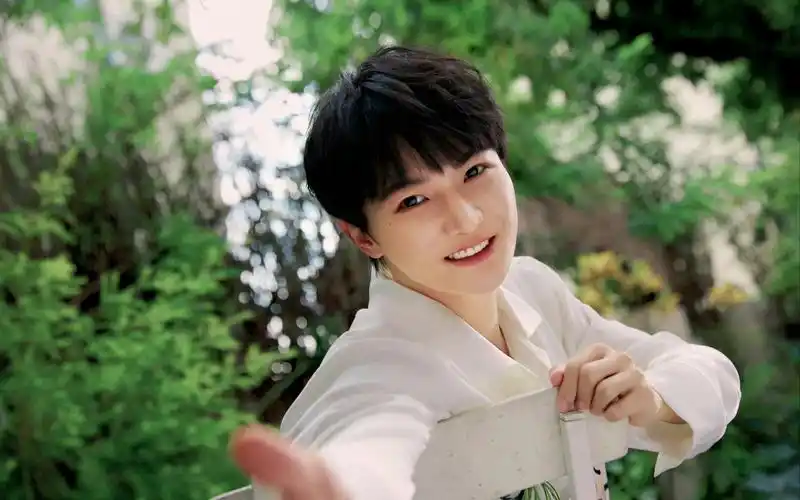 【周深】「和周深一起治愈今天」生日写真拍摄vlog