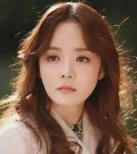 韩国女星蔡琳44岁身高168,年轻时的作品《爱上女主播》《达 - 抖音