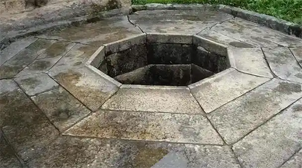 2016年浙江一古井闹鬼考古队挖掘12天捞出100多件国宝