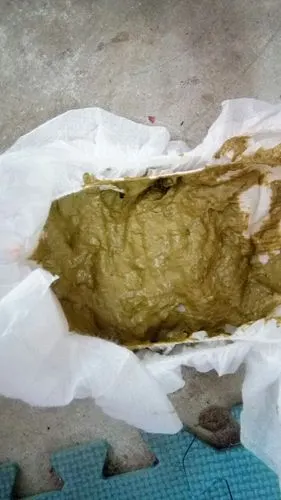 宝宝拉这种颜色的屎怎么回事