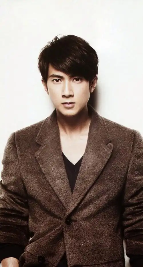 吴尊芭莎男士时尚杂志封面,高清图片-壁纸族