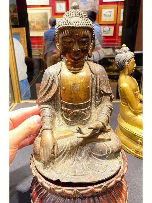 明代铜佛造像