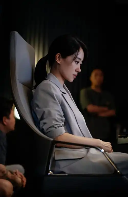 张小斐电影拯救嫌疑人#热映中,掉落一些陈智琪@张小斐0110剧照!