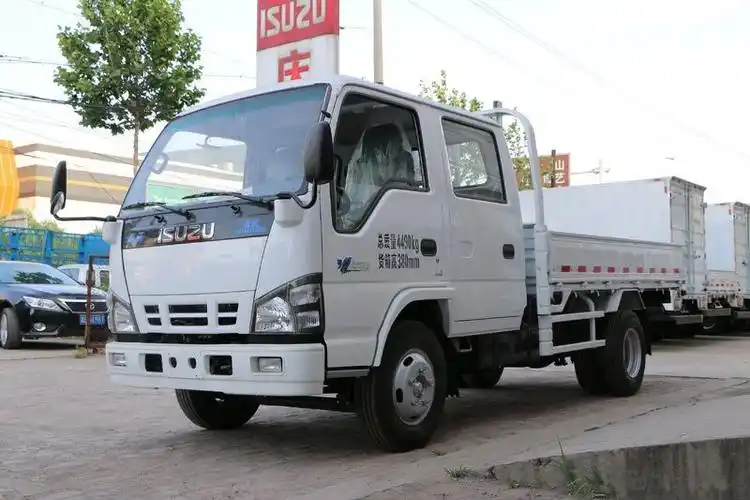 庆铃五十铃600p130马力3235米国五双排栏板轻卡载货车ql1041alhw