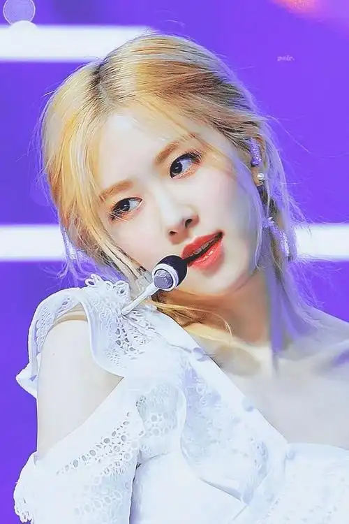 壁纸|明星系列之blackpink成员rose朴彩英壁纸